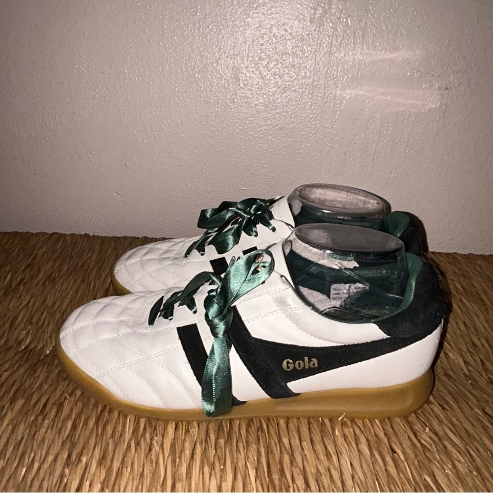Gola White Quilted anthologie Trainers with Black Stripes and Gum Sole - Picture 3 of 10